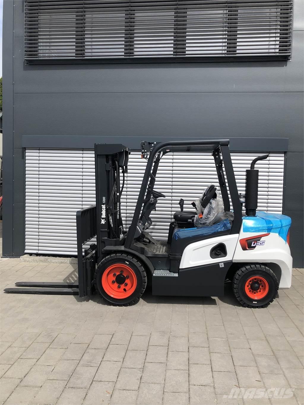 Bobcat D35NXS 柴油叉车