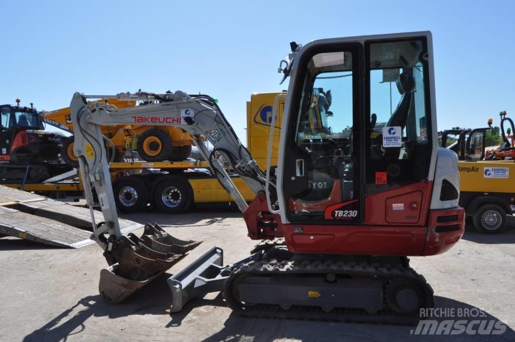 Takeuchi TB 230 小型挖掘机