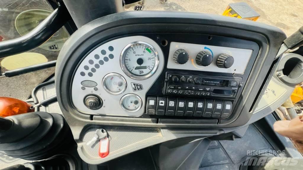 JCB 4 CX 反铲装载机