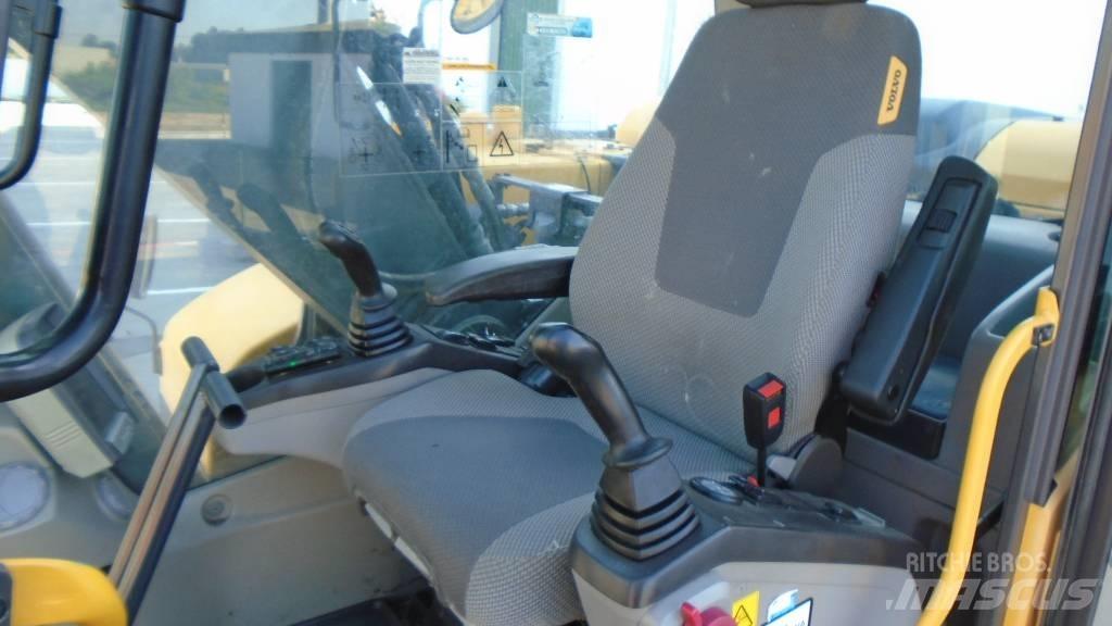 Volvo EC 160 D 履带挖掘机