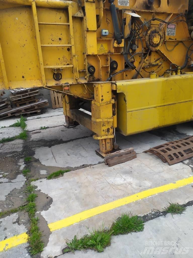 CBI 6800 T 木材削片机