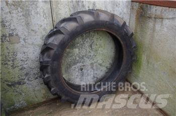 Stomil 9.5 R 32 轮胎、车轮、轮圈