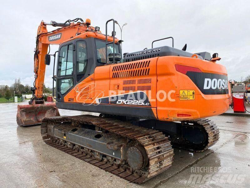 Doosan DX 225 LC 履带挖掘机