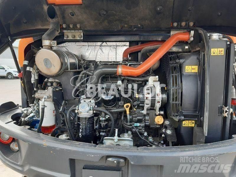 Doosan DX 57 W 轮式挖掘机