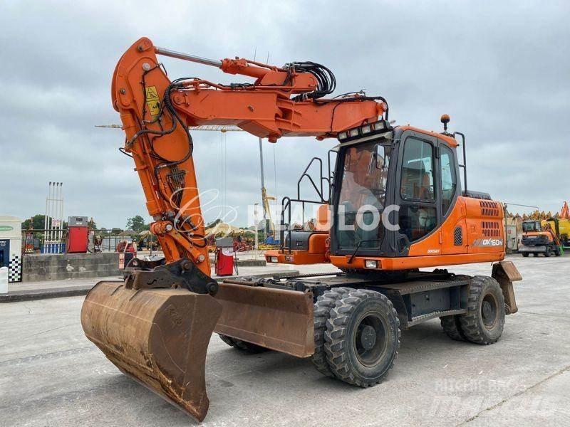 Doosan DX160W 轮式挖掘机