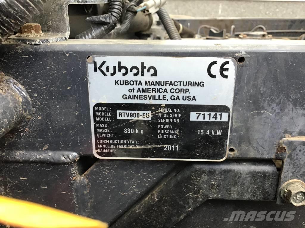 Kubota RTV 900 高尔夫球车