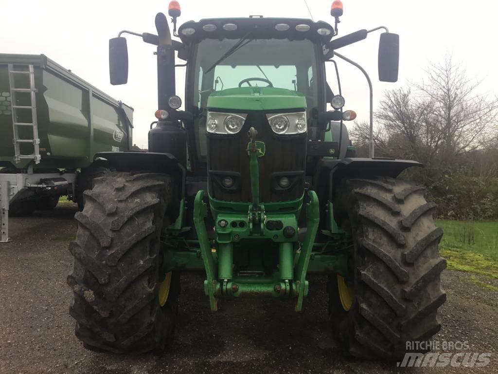 John Deere 6215 R 拖拉机/农用车