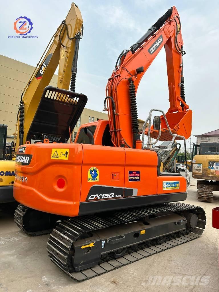Doosan DX 150 中型挖掘机