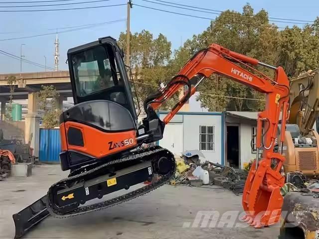 Hitachi ZX 50 小型挖掘机