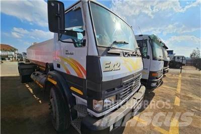 Tata LPT 其他货车