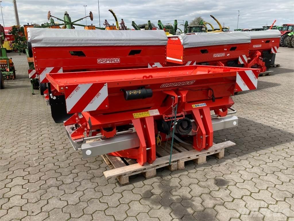 Maschio Primo M3 矿物肥料撒播机