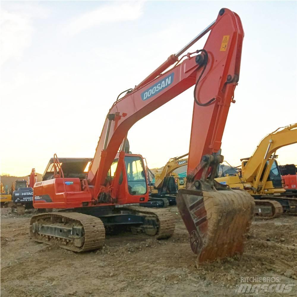 Doosan DH 300 LC-7 履带挖掘机