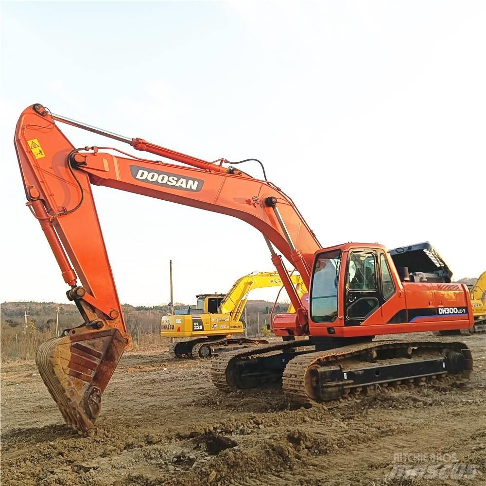 Doosan DH 300 LC-7 履带挖掘机