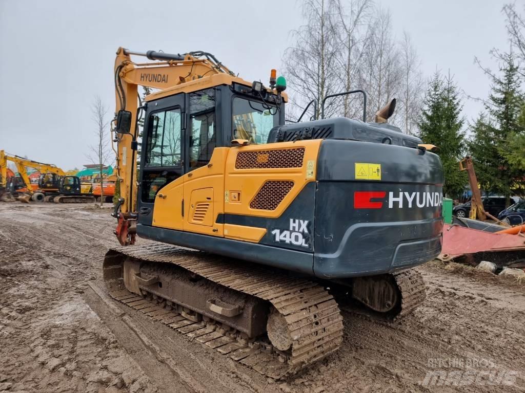 Hyundai HX 140 L 履带挖掘机