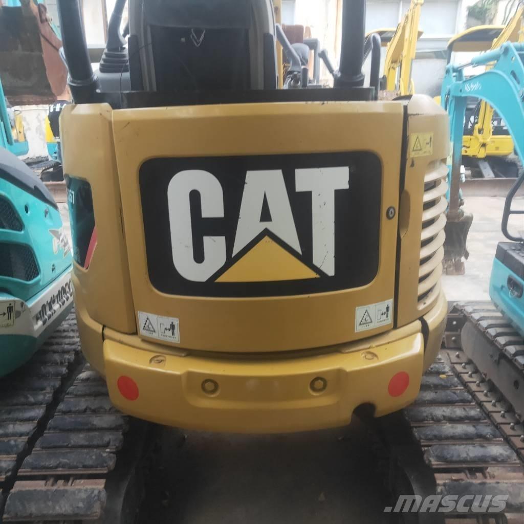 CAT 302C 小型挖掘机