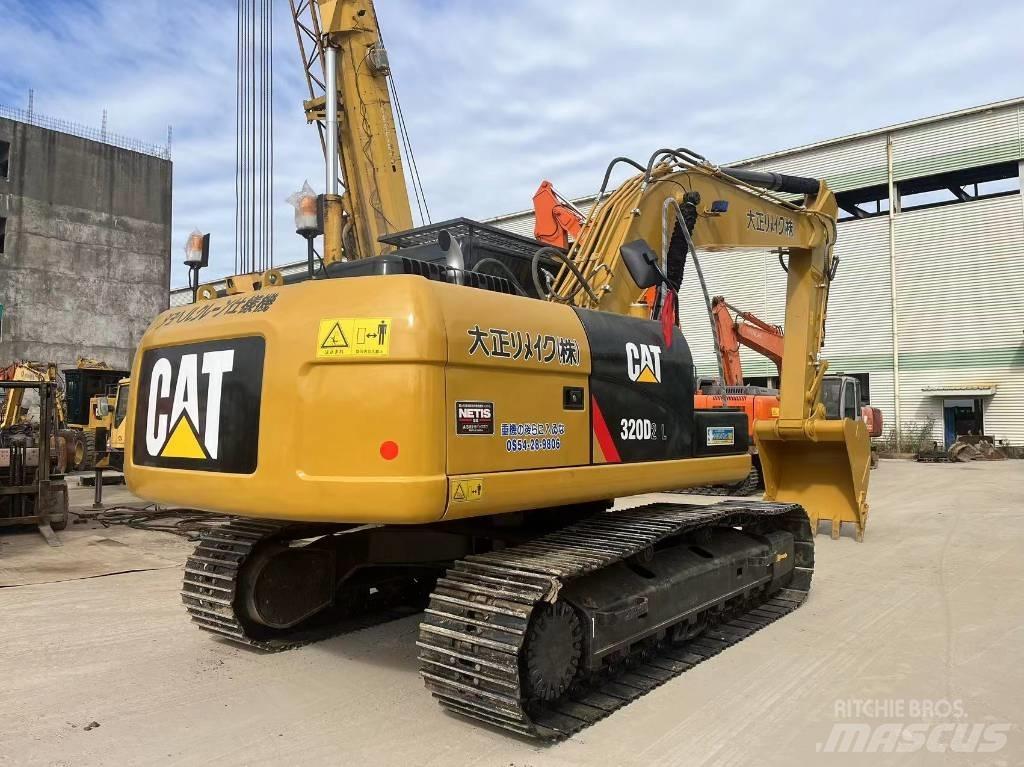 CAT 320 D 履带挖掘机