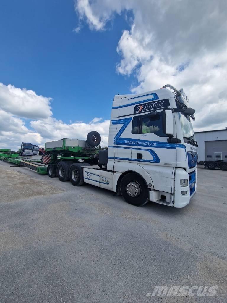 MAN TGX 6x4 560 牵引车