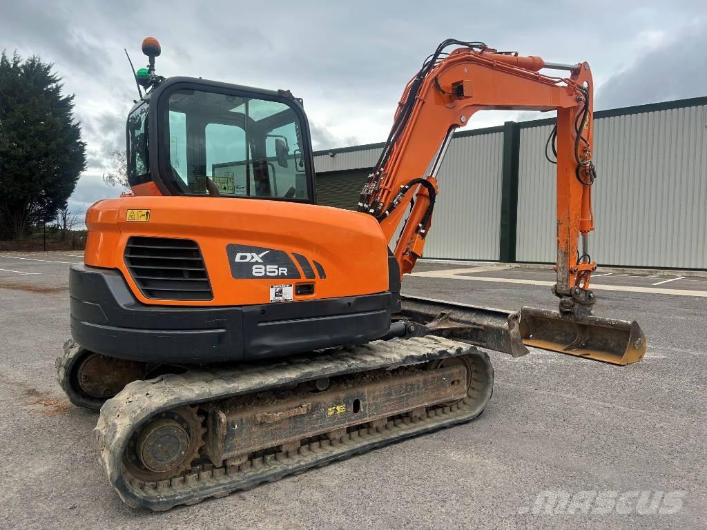 Doosan DX 85 R-3 中型挖掘机