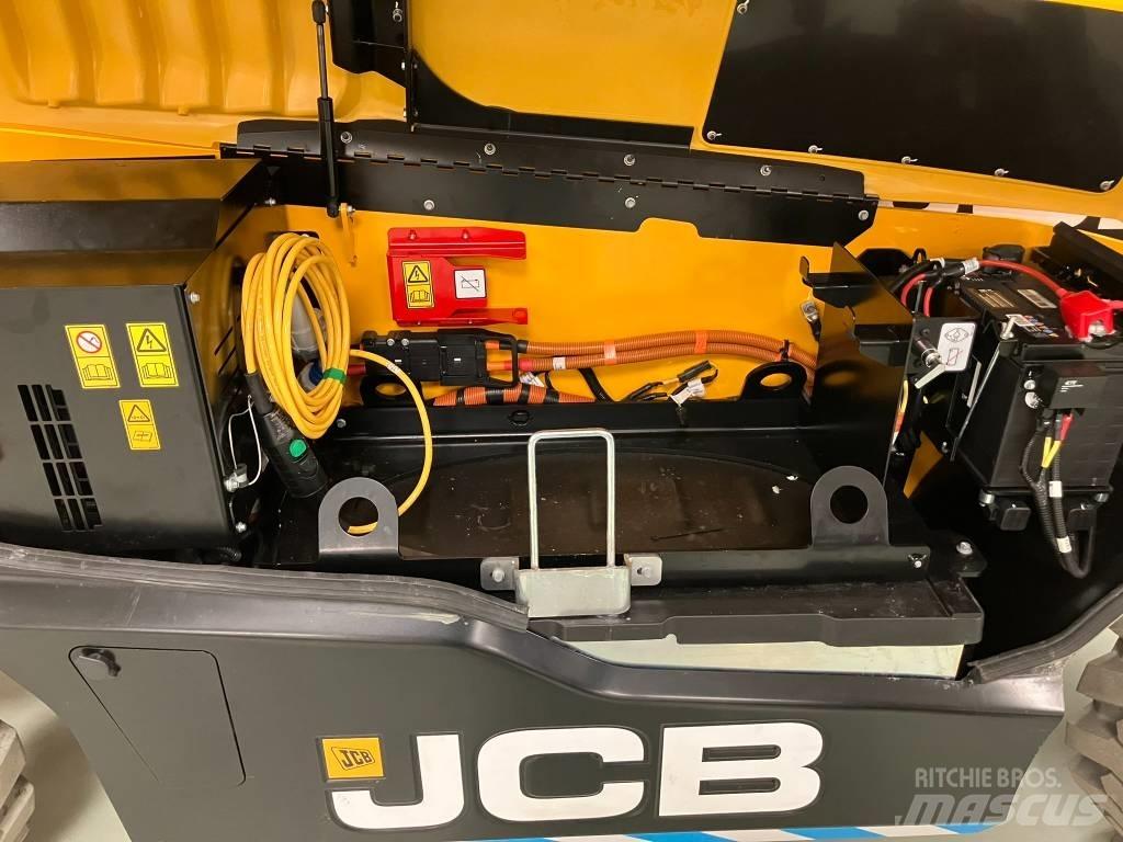 JCB 525-60E 伸缩臂叉装车|叉装车