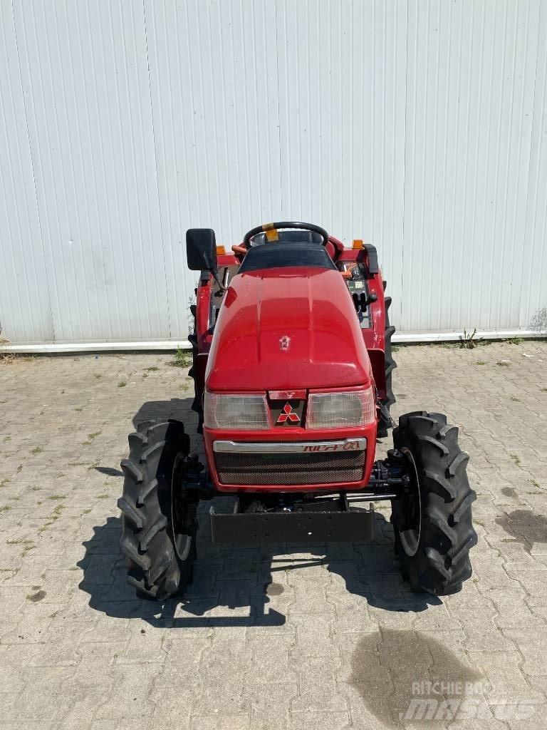 Mitsubishi MT205 小型拖拉机