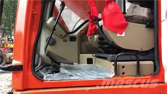 Doosan DH225LC-7 履带挖掘机