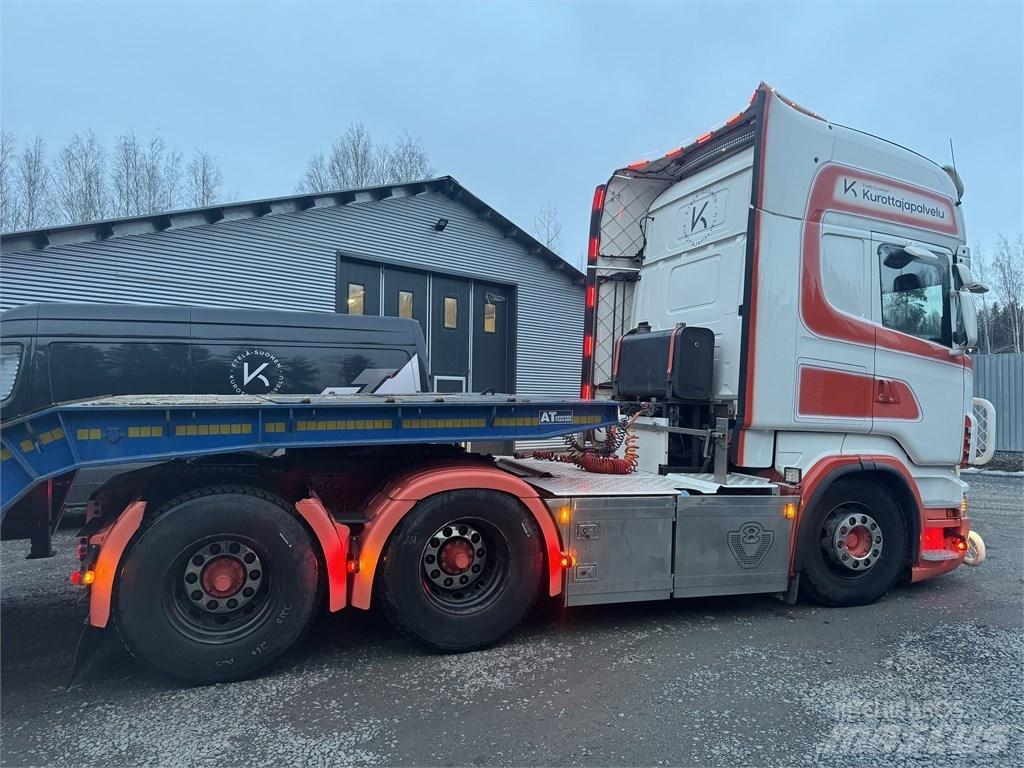 Scania R 730 牵引车