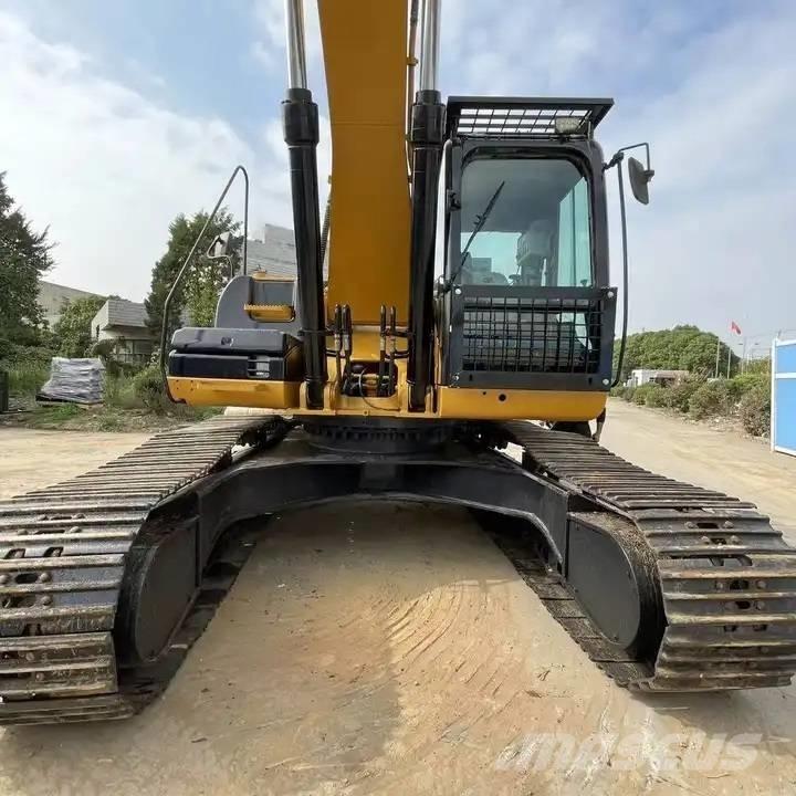CAT 330D2 履带挖掘机
