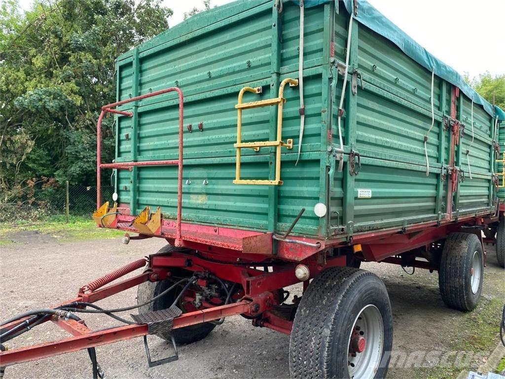 Agromet T-149 自卸拖车
