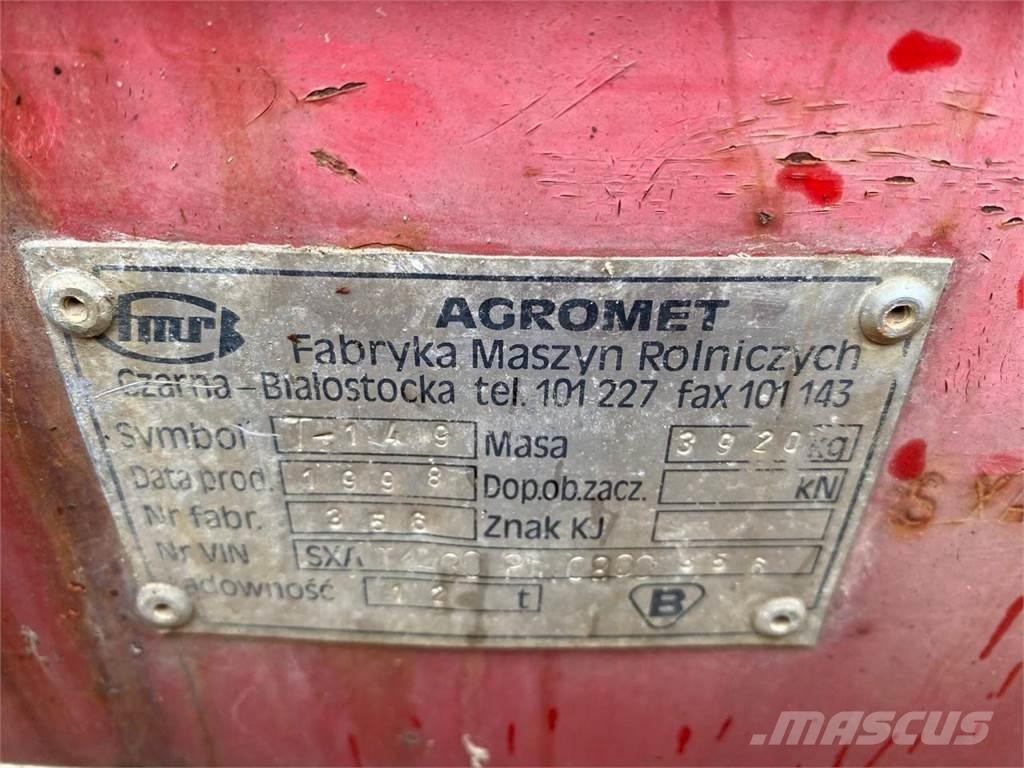 Agromet T-149 自卸拖车