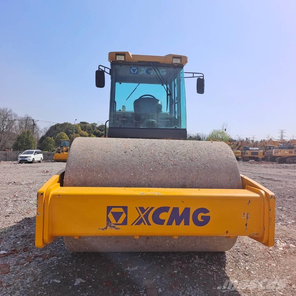 XCMG XS 203 J 单轮压路机