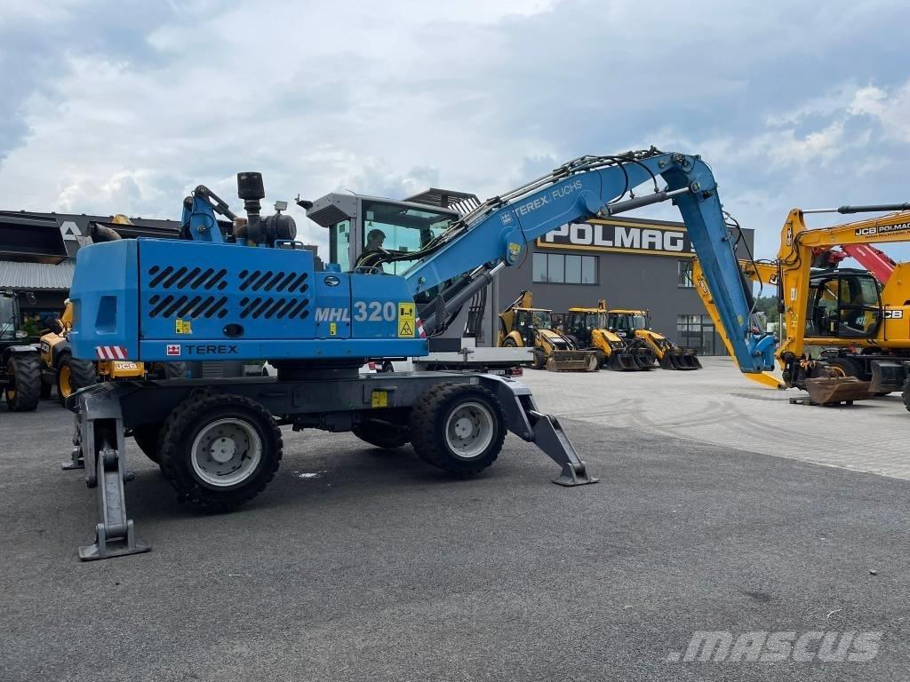 Terex FUCHS 320 轮式挖掘机