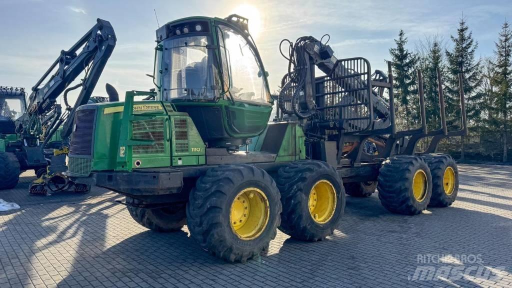 John Deere 1110 E 集运机