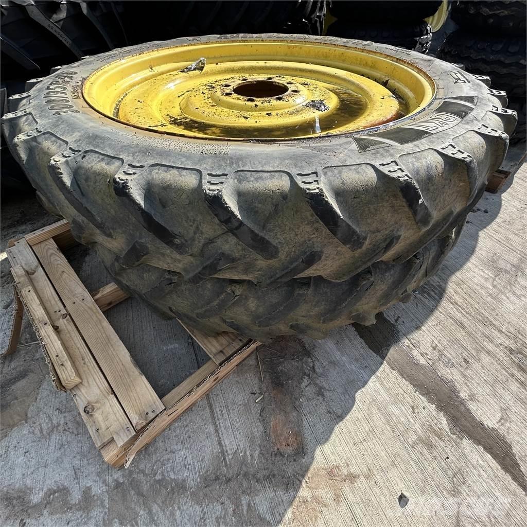  300/95R46 轮胎、车轮、轮圈