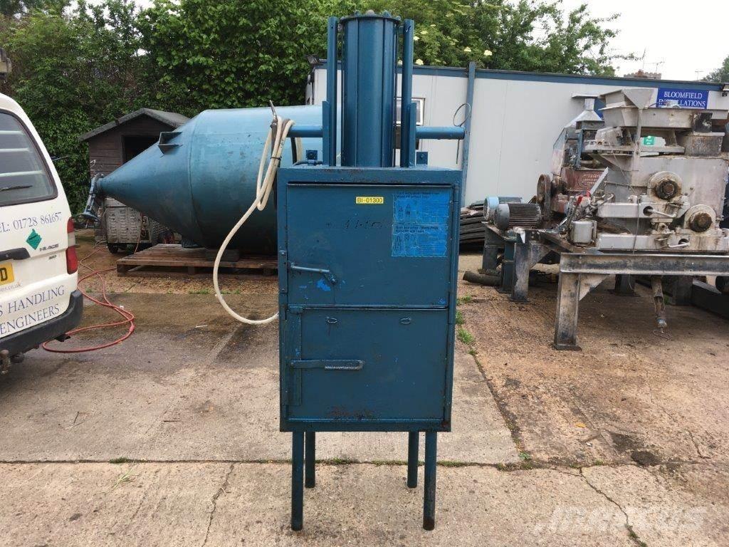  BAG COMPACTOR 农业机械-其他