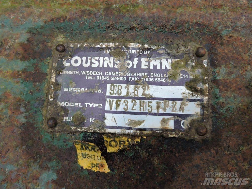 Cousins V FORM 手扶中耕机