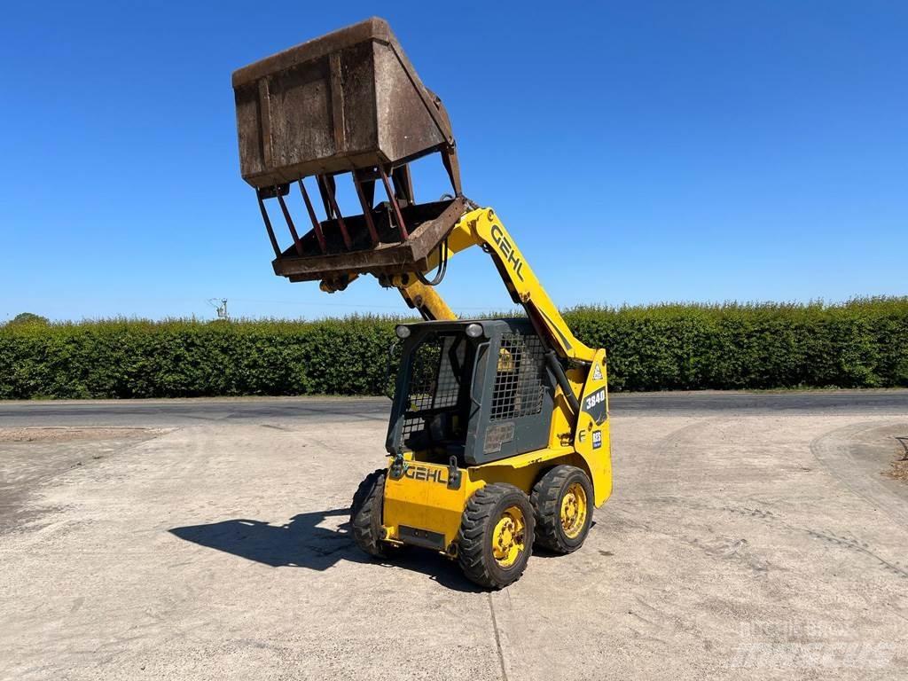 Gehl 3840 滑移装载机