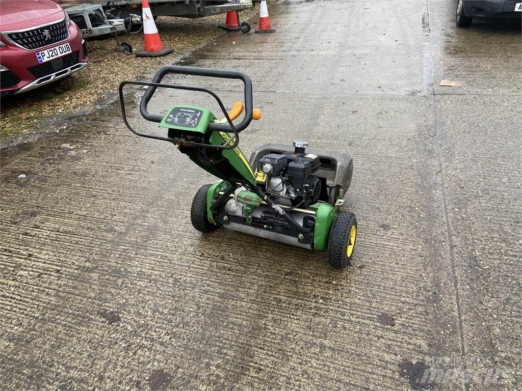 John Deere 220C 农业机械-其他