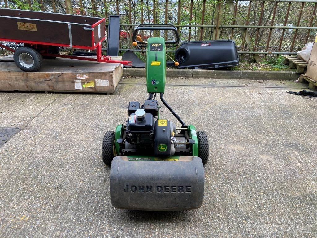 John Deere 220C 农业机械-其他