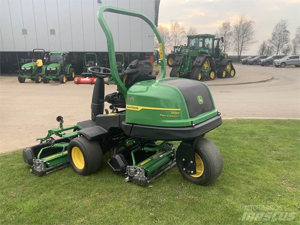 John Deere 2550 农业机械-其他