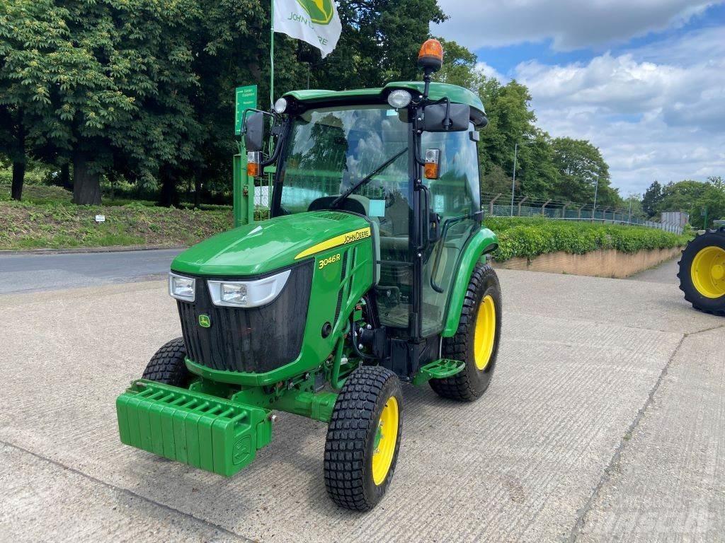 John Deere 3046R 小型拖拉机