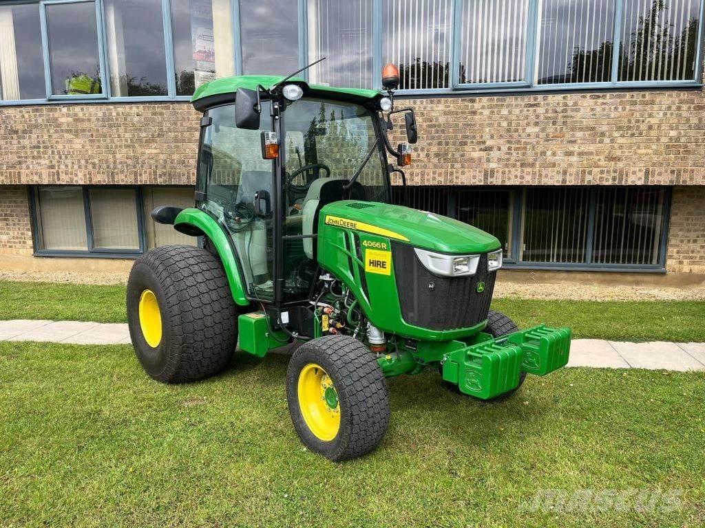 John Deere 4066R 小型拖拉机