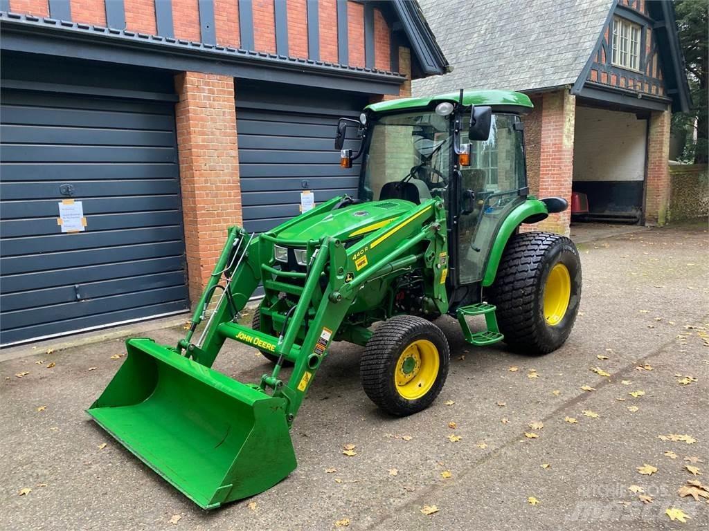 John Deere 4066R 小型拖拉机