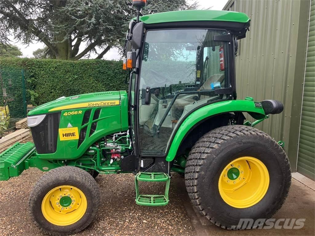 John Deere 4066R 小型拖拉机