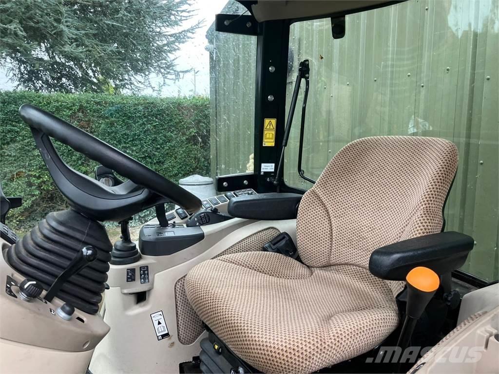 John Deere 4066R 小型拖拉机
