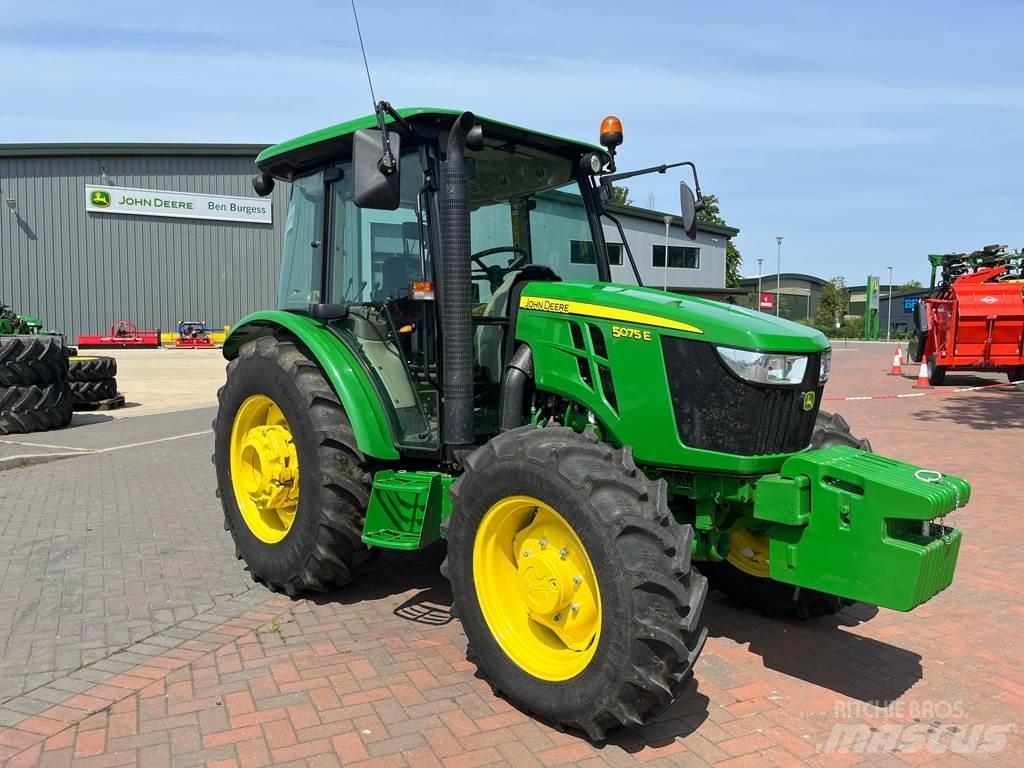 John Deere 5075E 拖拉机/农用车