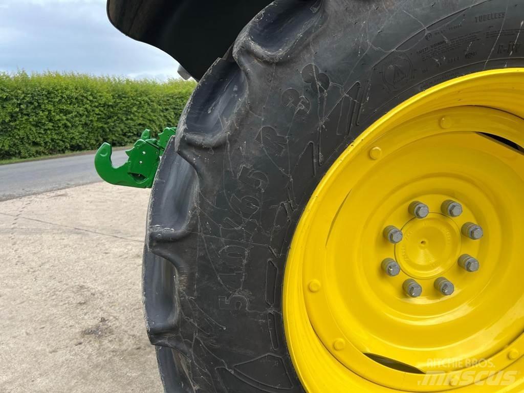 John Deere 6R120 拖拉机/农用车