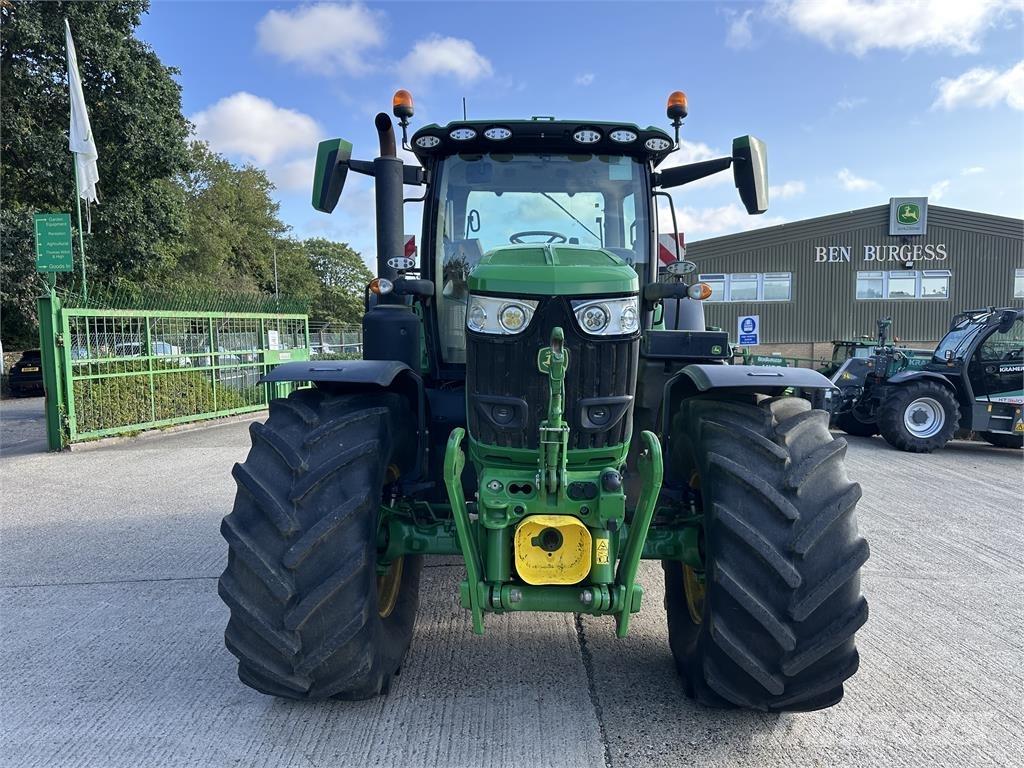 John Deere 6R215 拖拉机/农用车