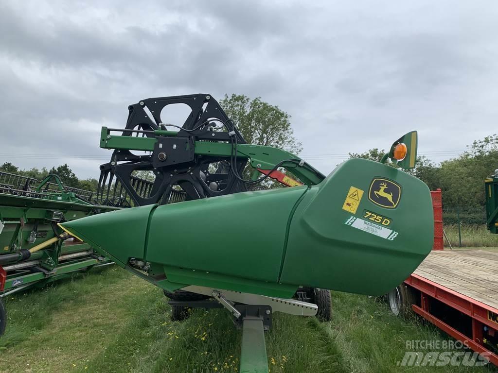 John Deere 725D 联合收割机
