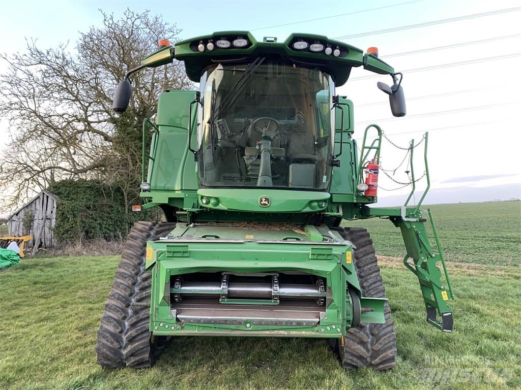 John Deere T670 联合收割机