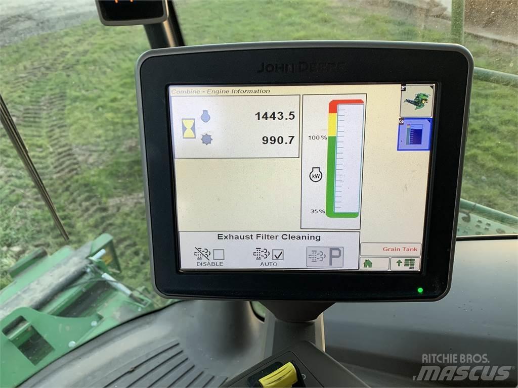 John Deere T670 联合收割机